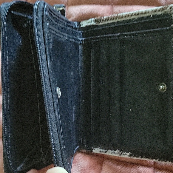 Wallet - Picture 4 of 4